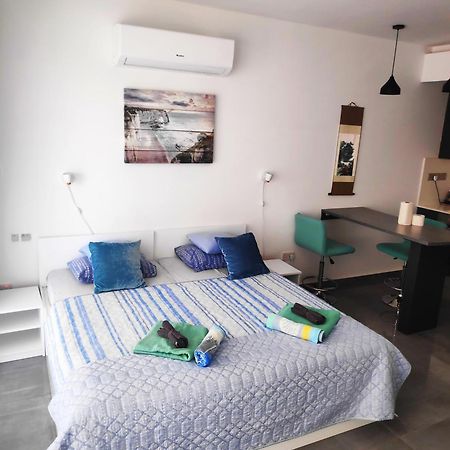 Relax&Dream Apartment Long Beach Agios Georgios  Экстерьер фото
